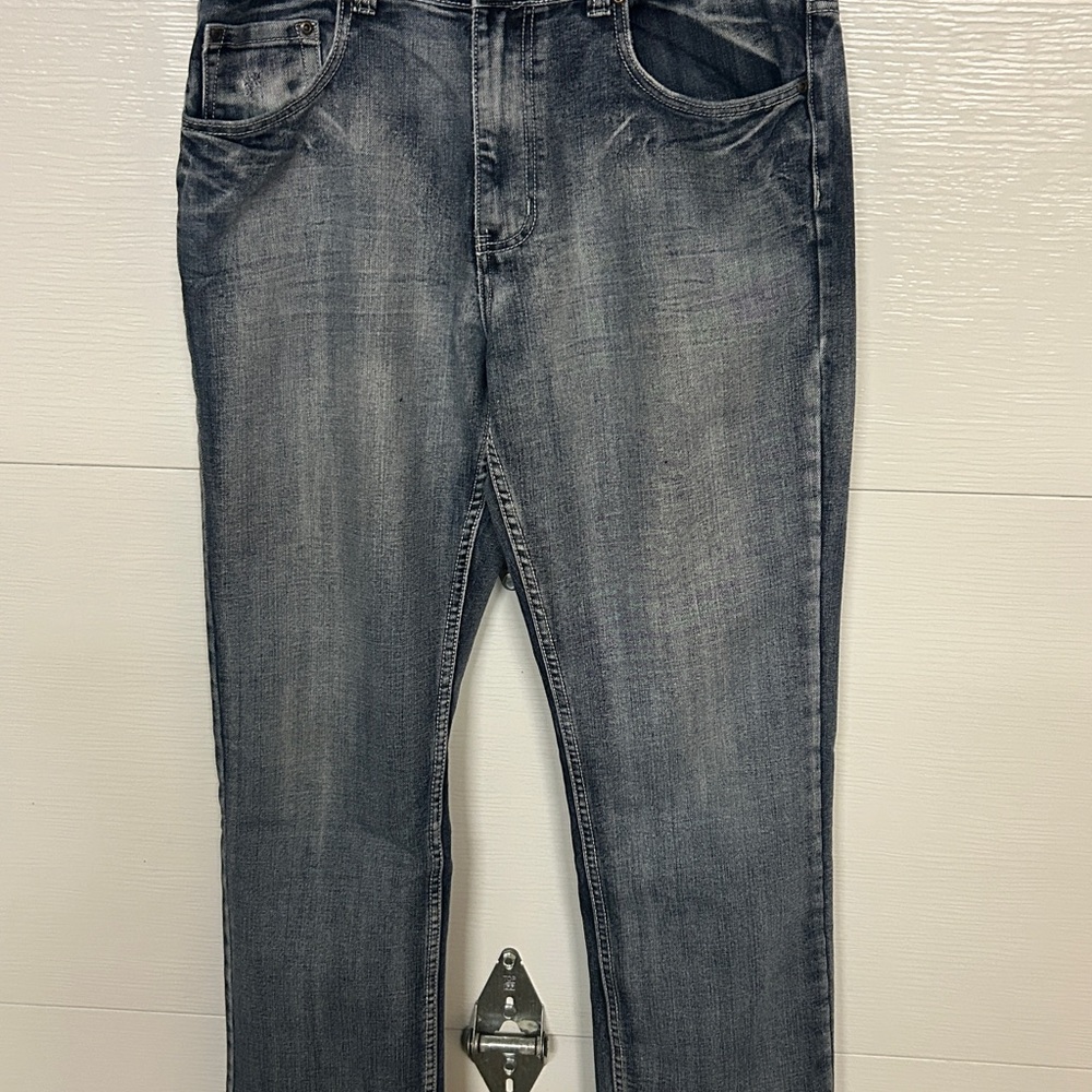 Men's Straight Jeans in Faded Gray Wash